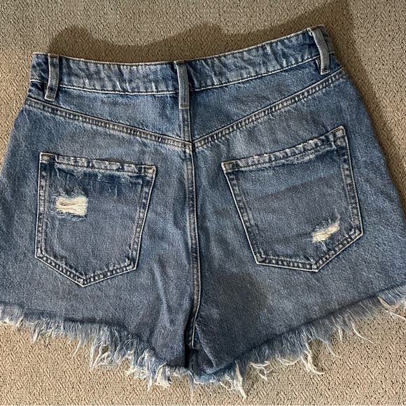 Dynamite| Fringe denim shorts - Picture 5 of 5